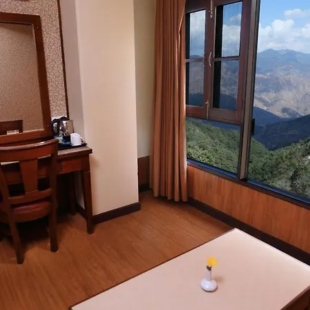 Hotel Vishnu Palace Mussoorie Exterior photo