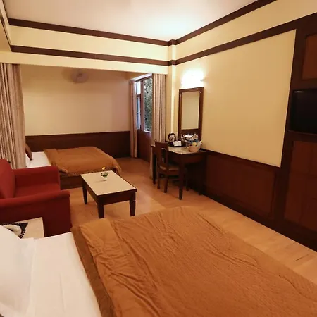 Hotel Vishnu Palace Mussoorie Exterior photo
