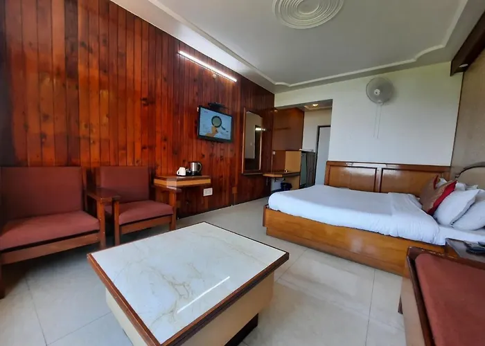Hotel Vishnu Palace